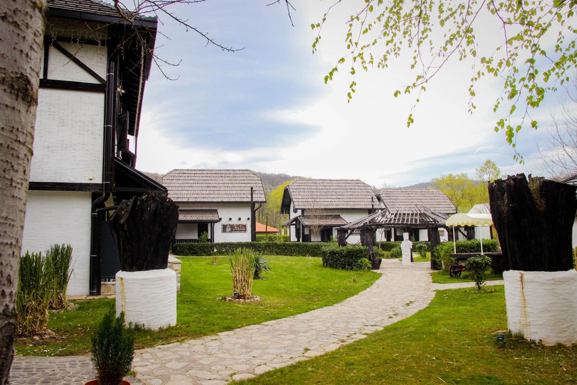 Otel Turisticko Naselje Natura Art-hotel Opal Art